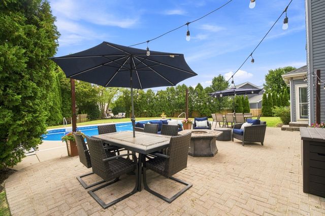 6523 Midleton Lane, Mchenry, IL 60050
