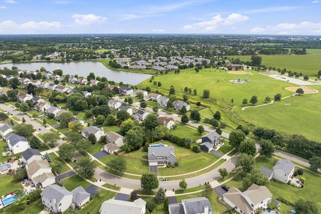 6523 Midleton Lane, Mchenry, IL 60050