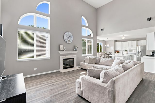 6523 Midleton Lane, Mchenry, IL 60050