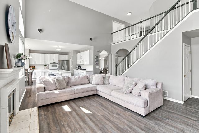 6523 Midleton Lane, Mchenry, IL 60050