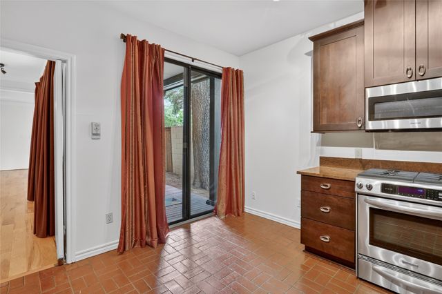 5713 Pershing Avenue, Fort Worth, TX 76107
