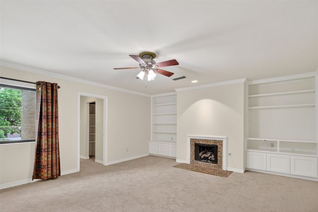 5713 Pershing Avenue, Fort Worth, TX 76107