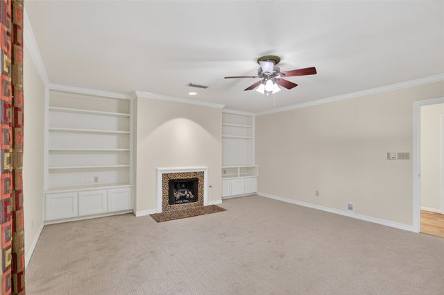 5713 Pershing Avenue, Fort Worth, TX 76107