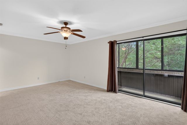 5713 Pershing Avenue, Fort Worth, TX 76107