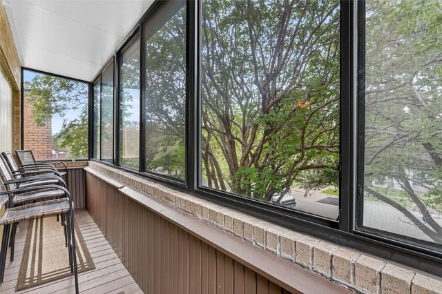 5713 Pershing Avenue, Fort Worth, TX 76107