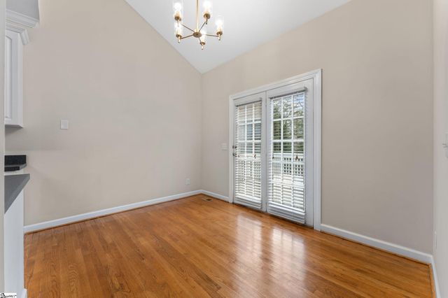 7 Hickory Hollow Court, Greenville, SC 29607