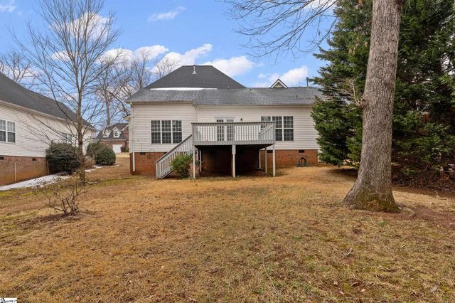 7 Hickory Hollow Court, Greenville, SC 29607