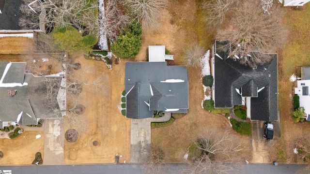 7 Hickory Hollow Court, Greenville, SC 29607