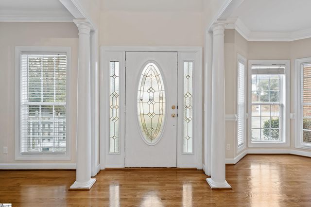 7 Hickory Hollow Court, Greenville, SC 29607