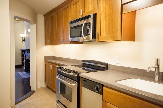 404 Marlborough St 3, Boston, MA 02115