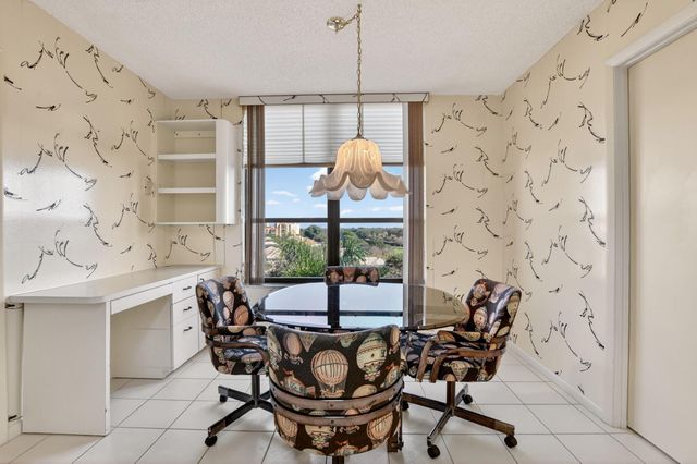 7564 Regency Lake Drive 701, Boca Raton, FL 33433