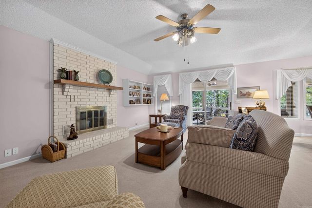 5 Huesca Lane, Hot Springs Village, AR 71909