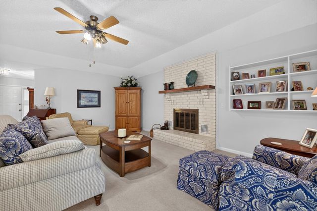 5 Huesca Lane, Hot Springs Village, AR 71909