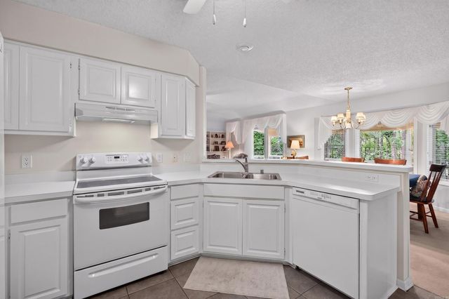 5 Huesca Lane, Hot Springs Village, AR 71909