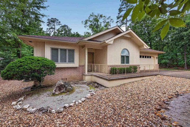 5 Huesca Lane, Hot Springs Village, AR 71909