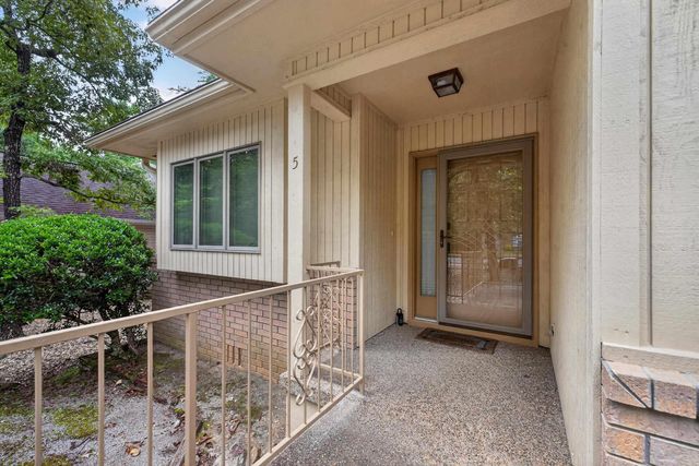 5 Huesca Lane, Hot Springs Village, AR 71909