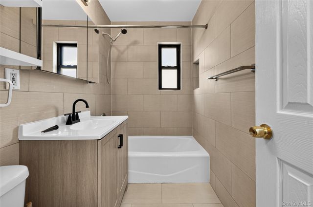 219-58 74th Ave Lower Level, Bayside, NY 11364