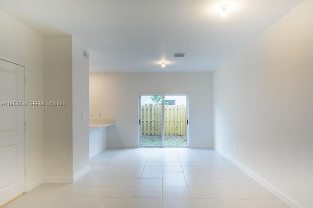 2683 SE 11th St, Homestead, FL 33035