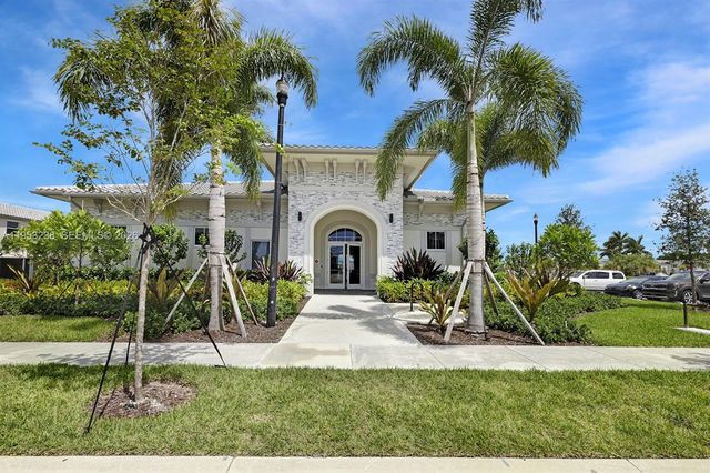 2683 SE 11th St, Homestead, FL 33035