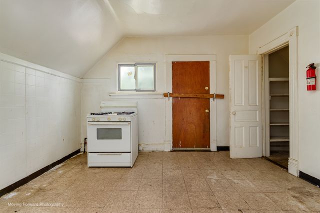 6942 S Eggleston Avenue, Chicago, IL 60621