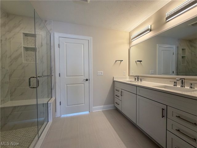 36720 Appian Way, North Ridgeville, OH 44039