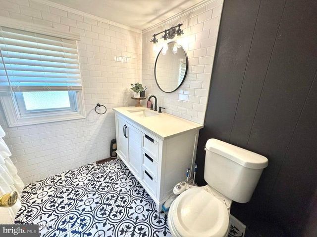 15 BUCKLEY LN, Bayville, NJ 08721