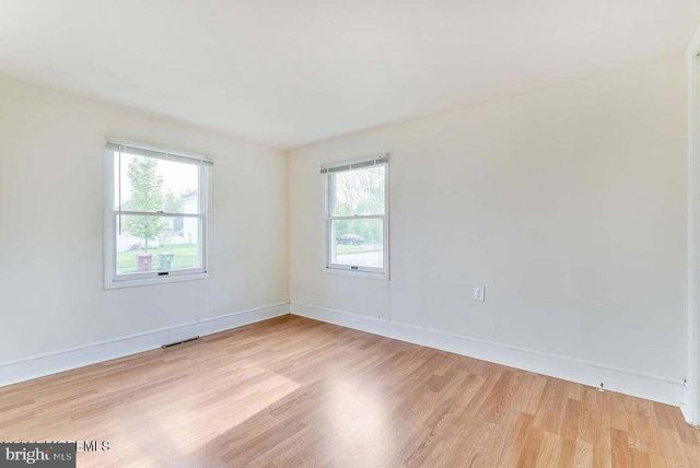 15 BUCKLEY LN, Bayville, NJ 08721