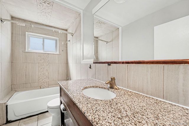 14421 Bailey Street, Taylor, MI 48180