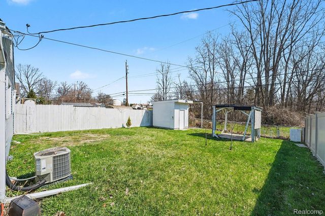 14421 Bailey Street, Taylor, MI 48180