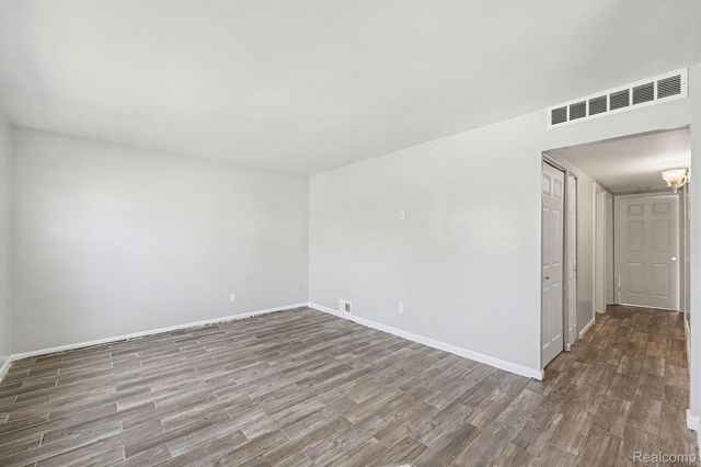 14421 Bailey Street, Taylor, MI 48180