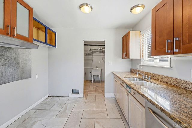 14421 Bailey Street, Taylor, MI 48180