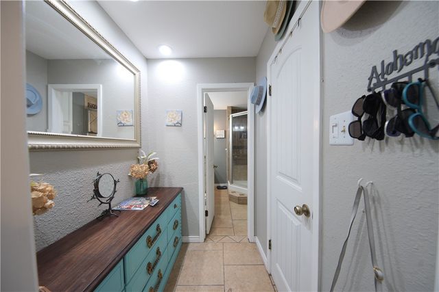 11821 Lori Dr, Corpus Christi, TX 78410