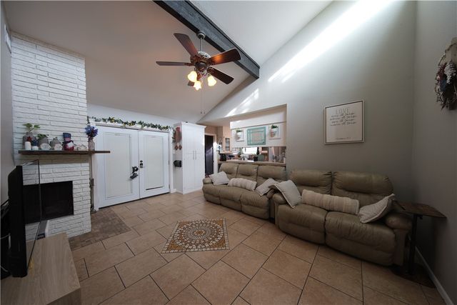 11821 Lori Dr, Corpus Christi, TX 78410