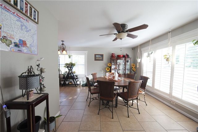11821 Lori Dr, Corpus Christi, TX 78410