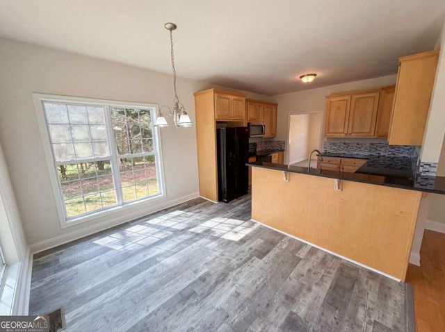 95 Woods Way, Jefferson, GA 30549