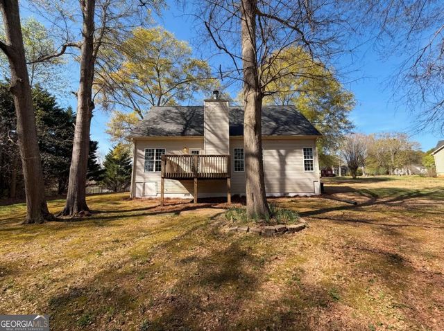 95 Woods Way, Jefferson, GA 30549