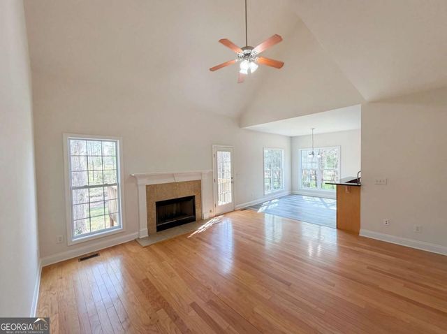 95 Woods Way, Jefferson, GA 30549