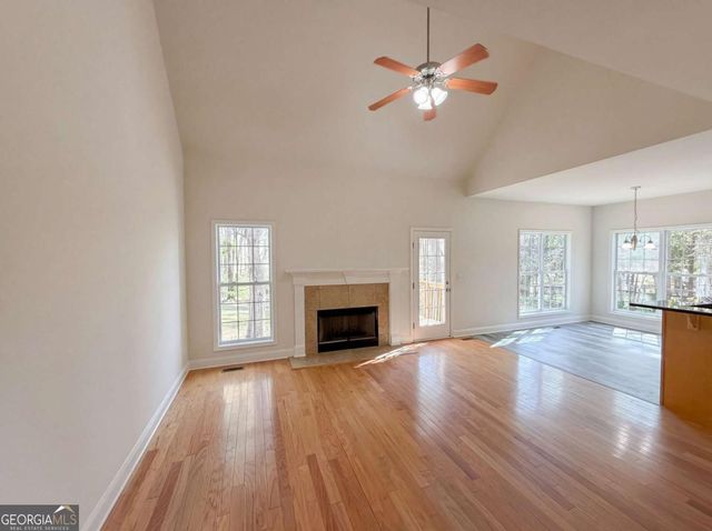 95 Woods Way, Jefferson, GA 30549