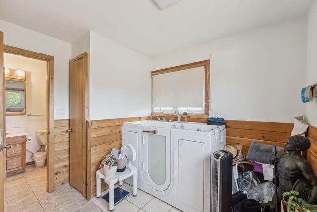 5563 Spring Creek Road, Three Oaks, MI 49128