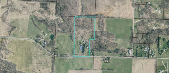 5563 Spring Creek Road, Three Oaks, MI 49128