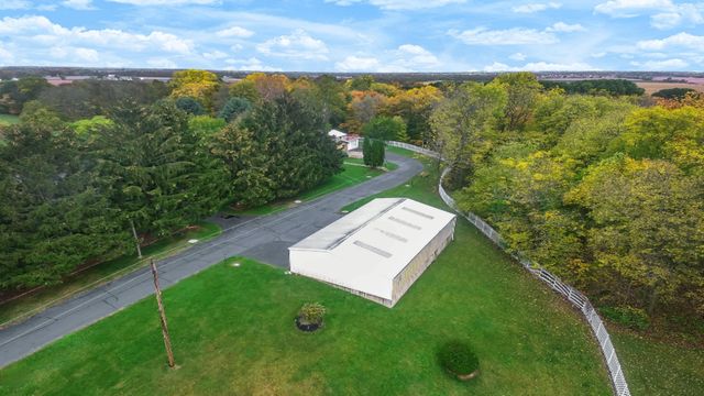 5563 Spring Creek Road, Three Oaks, MI 49128