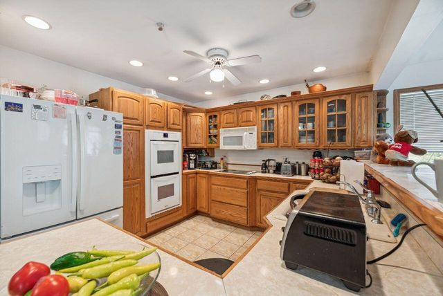 5563 Spring Creek Road, Three Oaks, MI 49128