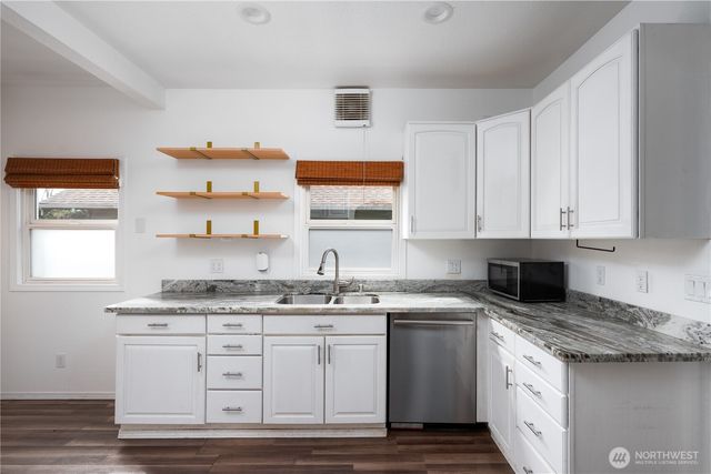 4112 S Park Avenue, Tacoma, WA 98418