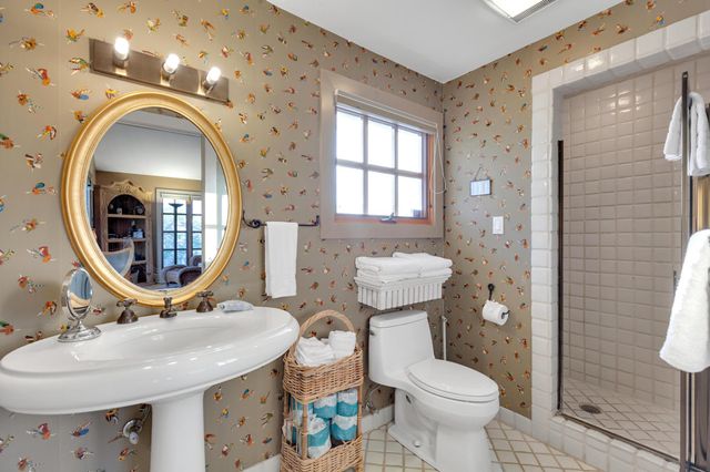 25242 Paleface Lake DR, Spicewood, TX 78669