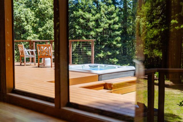 900 Larsen Road, Aptos, CA 95003