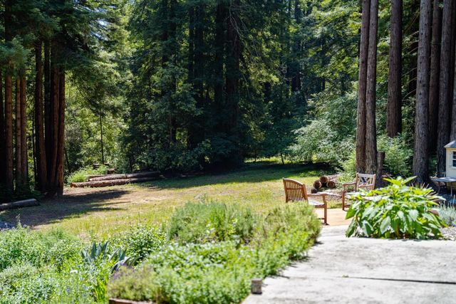 900 Larsen Road, Aptos, CA 95003