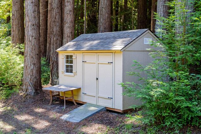 900 Larsen Road, Aptos, CA 95003