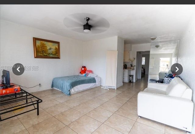 280 SW 11th Ave 16, Hallandale Beach, FL 33009