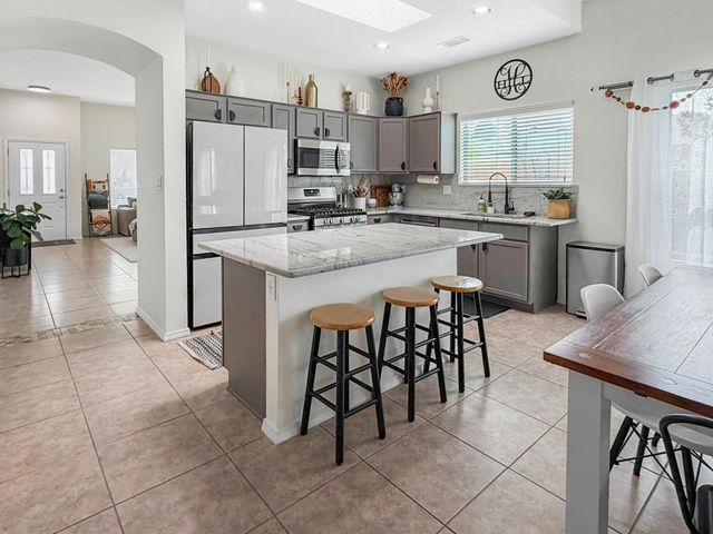5543 Costa Uerde Road NW, Albuquerque, NM 87120