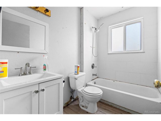 4691 S Lewiston Way, Aurora, CO 80015